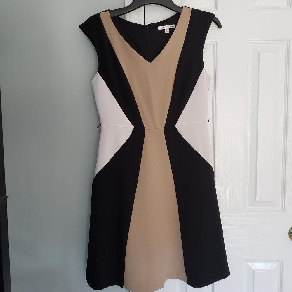 Sandra Darren black/tan colorblock dress